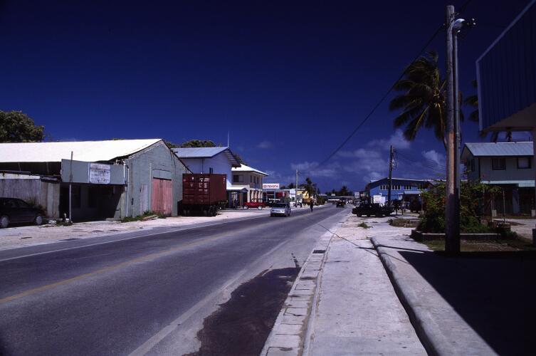 Главная улица Маджурро, столицы Маршалловых островов
