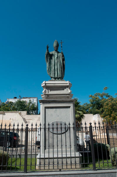Памятник Папе Иоанну Павлу II