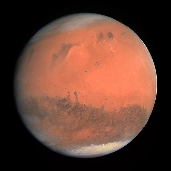 Изображение Марса на основе снимков АМС «Розетта», сделанное 24 февраля 2007 года с высоты 240 000 км.