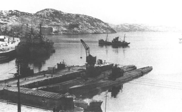Подводные лодки типа «С», Екатерининская гавань, 1944 г.