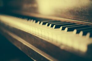 Старый рояль, фортепиано, пианино. Все ли вы знаете об этих музыкальных инструментах?