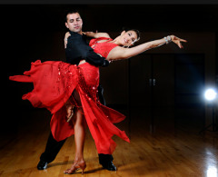 http://alltypesofdancing.com/wp-content/uploads/2015/08/ballroom-dancing.jpg