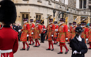 Кто такие йоменские стражи, или бифитеры? История формы